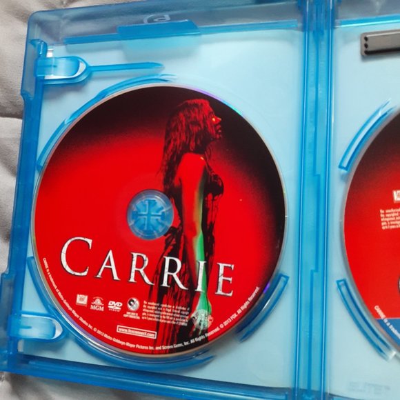Carrie 2013 Remake Stephen King Blu-Ray - Picture 4 of 6